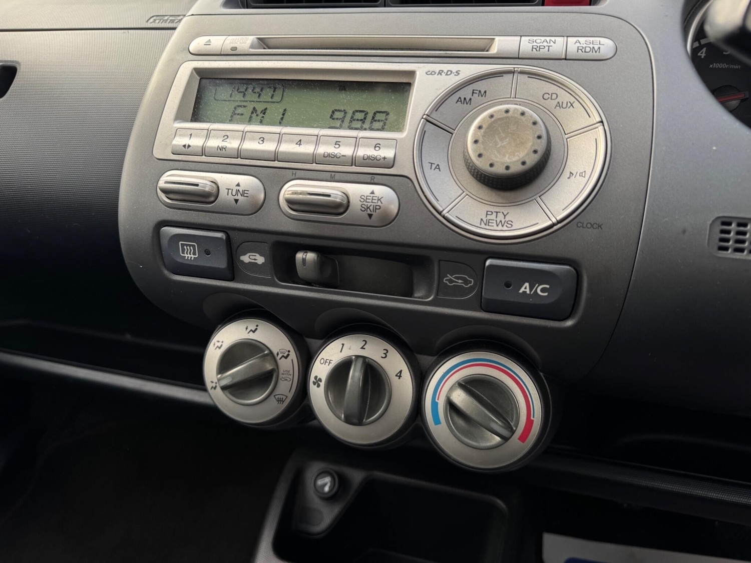 Used Honda Jazz 2002 for sale - 77882866: Photo 17