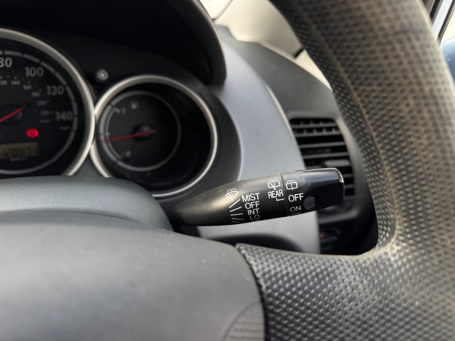 Used Honda Jazz 2002 for sale - 77882866: Photo 22