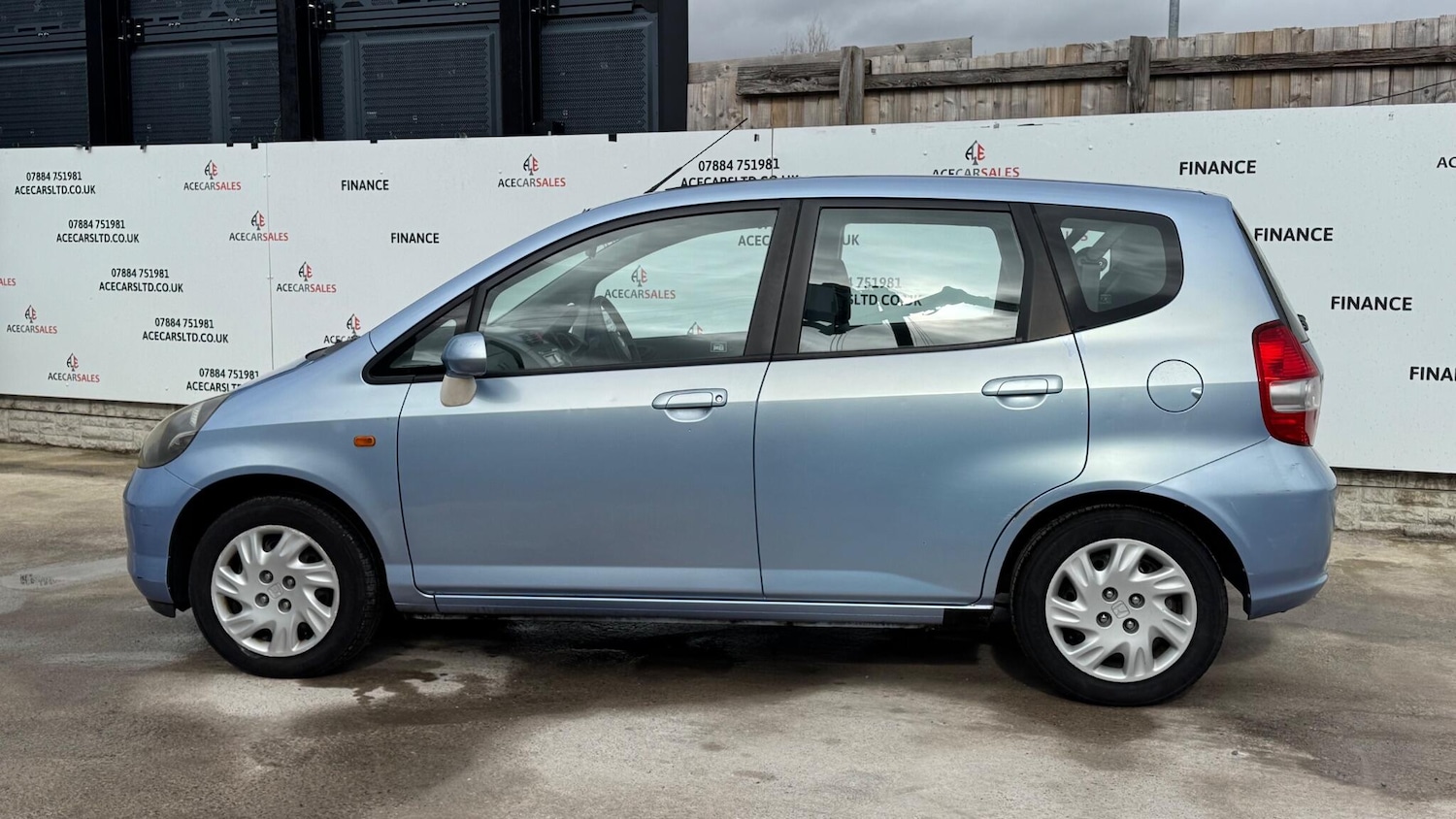 Used Honda Jazz 2002 for sale - 77882866: Photo 5