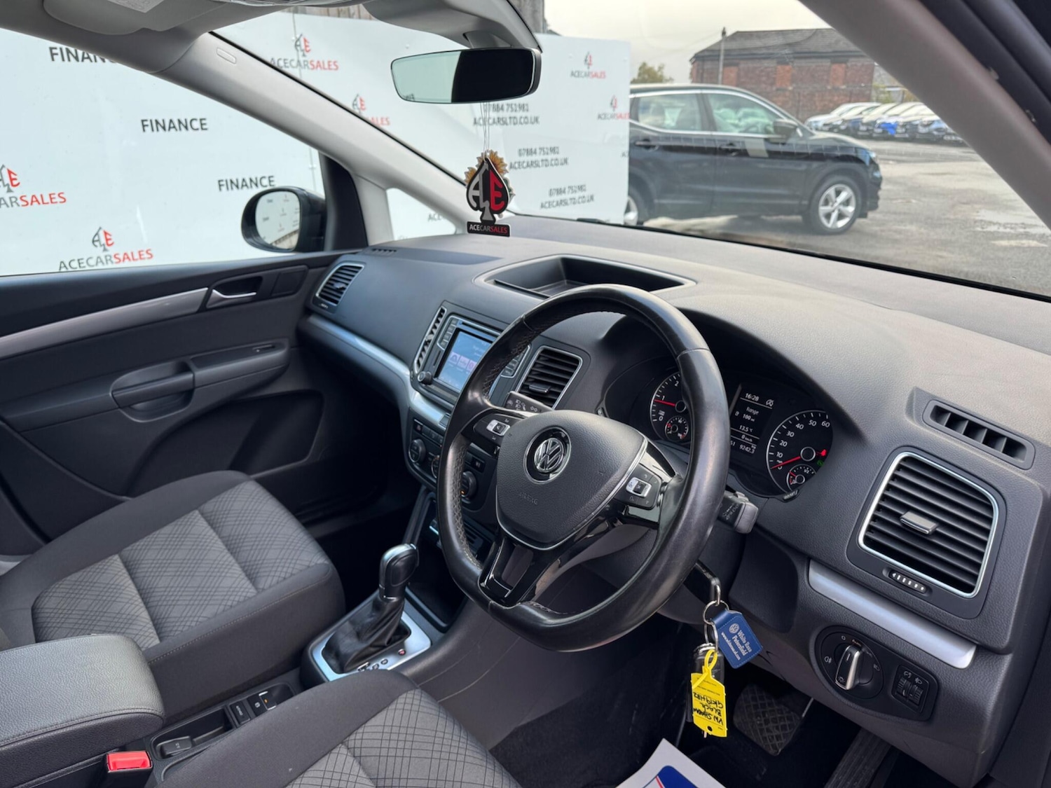 Used Volkswagen Sharan 2019 for sale - 76431840: Photo 10