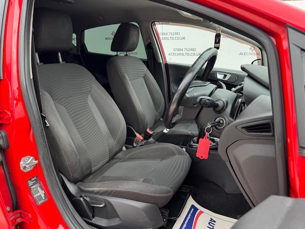 Used Ford Fiesta 2013 for sale - 76201154: Photo 12