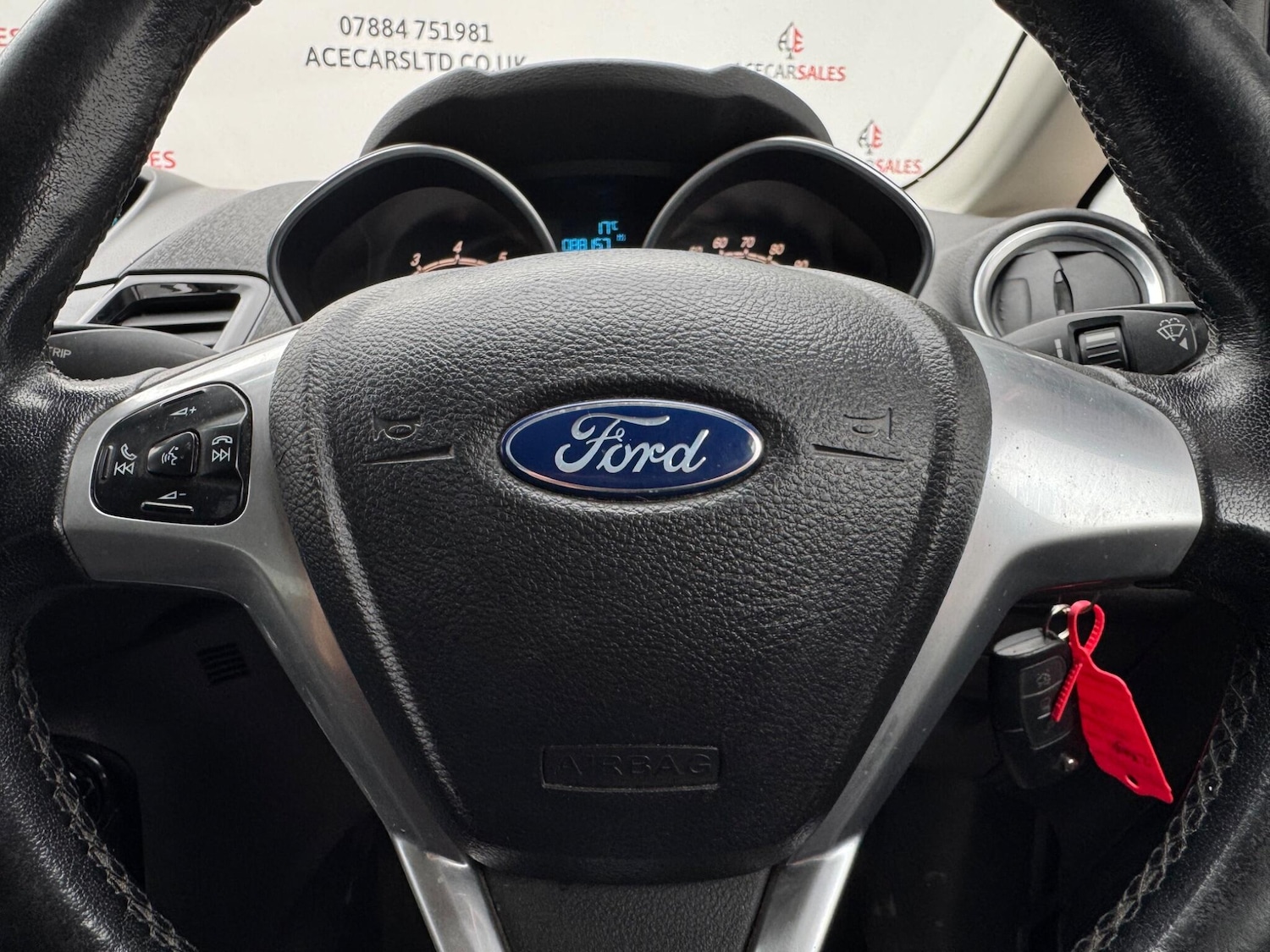 Used Ford Fiesta 2013 for sale - 76201154: Photo 26