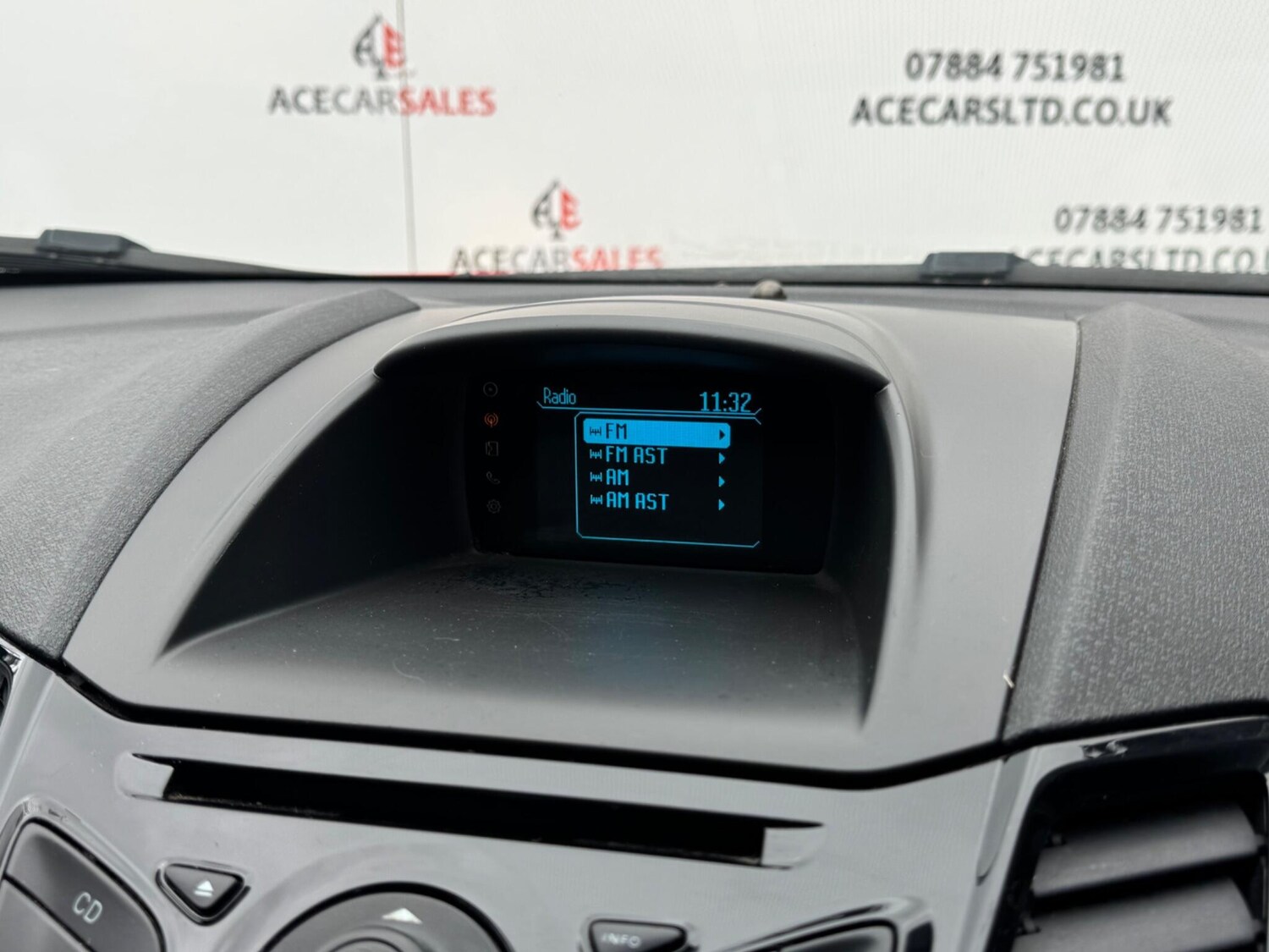 Used Ford Fiesta 2013 for sale - 76201154: Photo 34