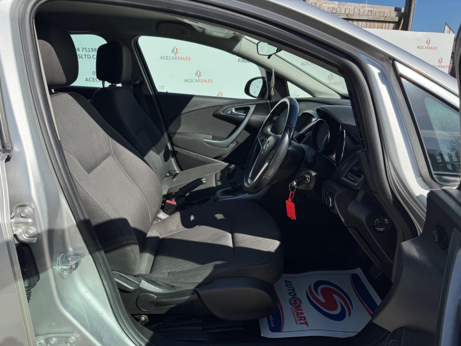 Used Vauxhall Astra 2013 for sale - 77940746: Photo 11