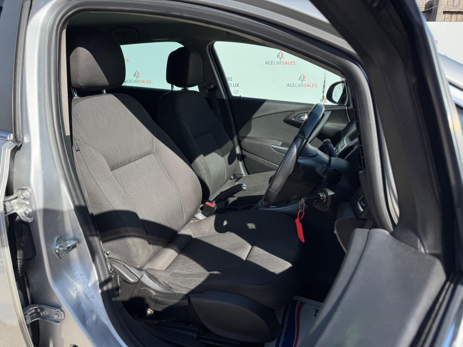 Used Vauxhall Astra 2013 for sale - 77940746: Photo 12