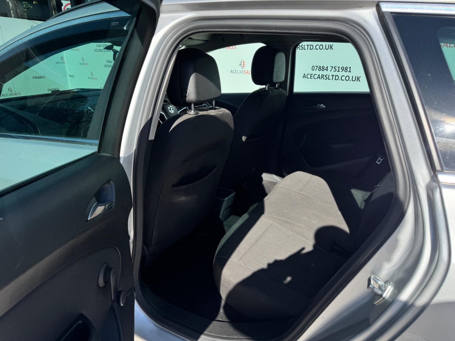 Used Vauxhall Astra 2013 for sale - 77940746: Photo 15