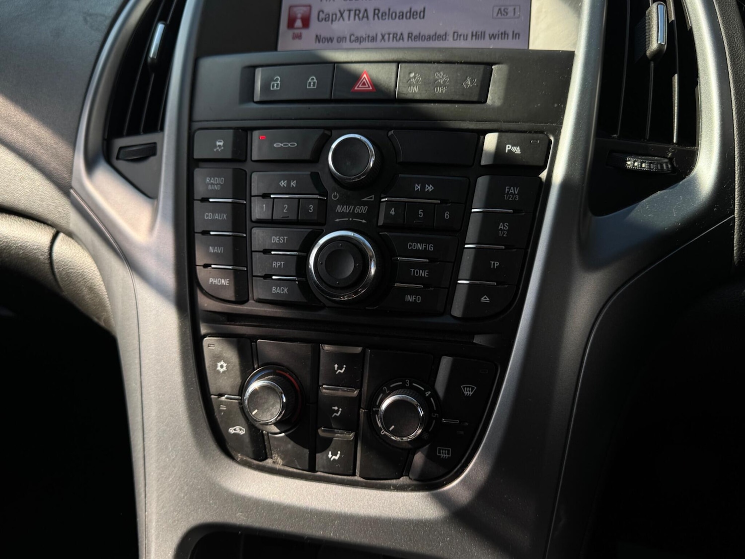 Used Vauxhall Astra 2013 for sale - 77940746: Photo 21