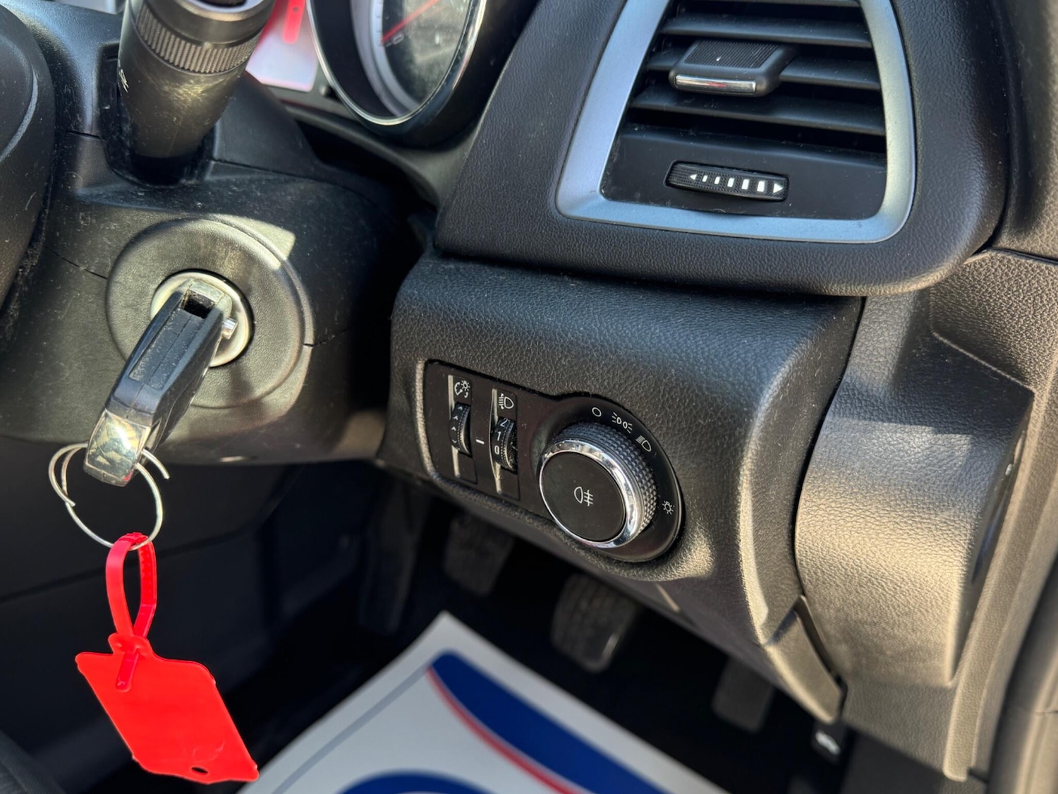 Used Vauxhall Astra 2013 for sale - 77940746: Photo 46