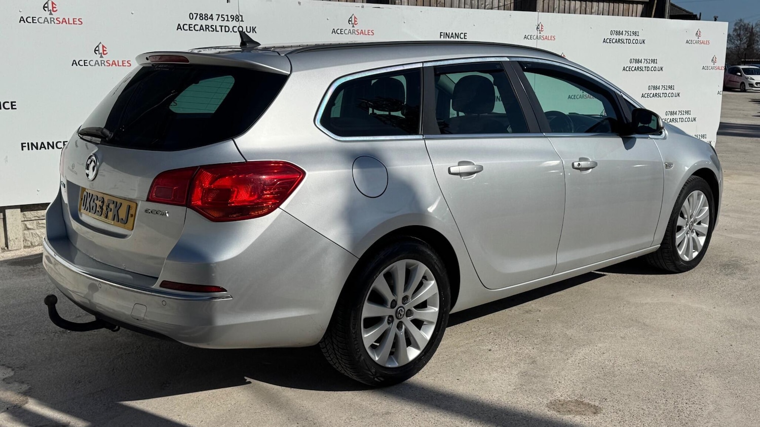 Used Vauxhall Astra 2013 for sale - 77940746: Photo 8