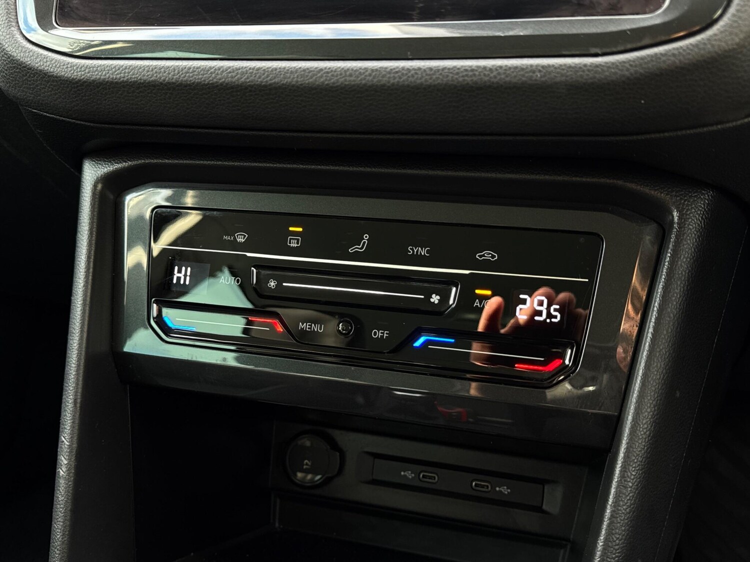 Used Volkswagen Tiguan 2020 for sale - 77838835: Photo 24