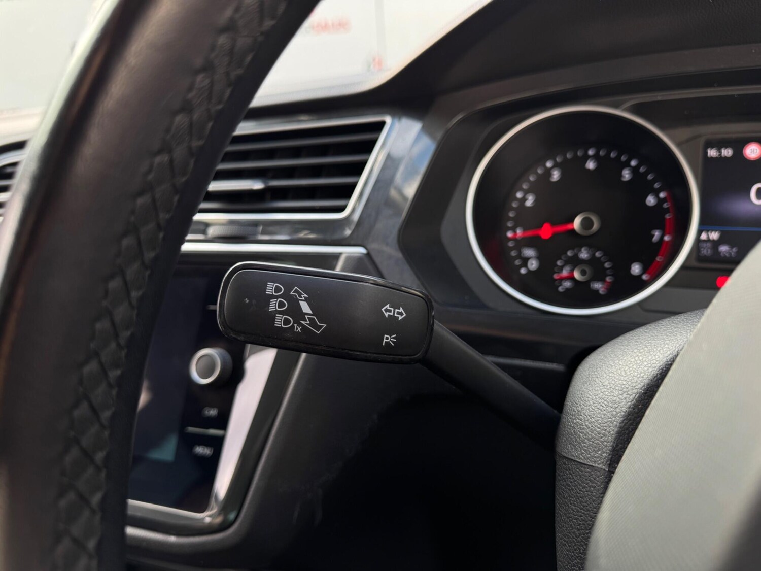 Used Volkswagen Tiguan 2020 for sale - 77838835: Photo 29