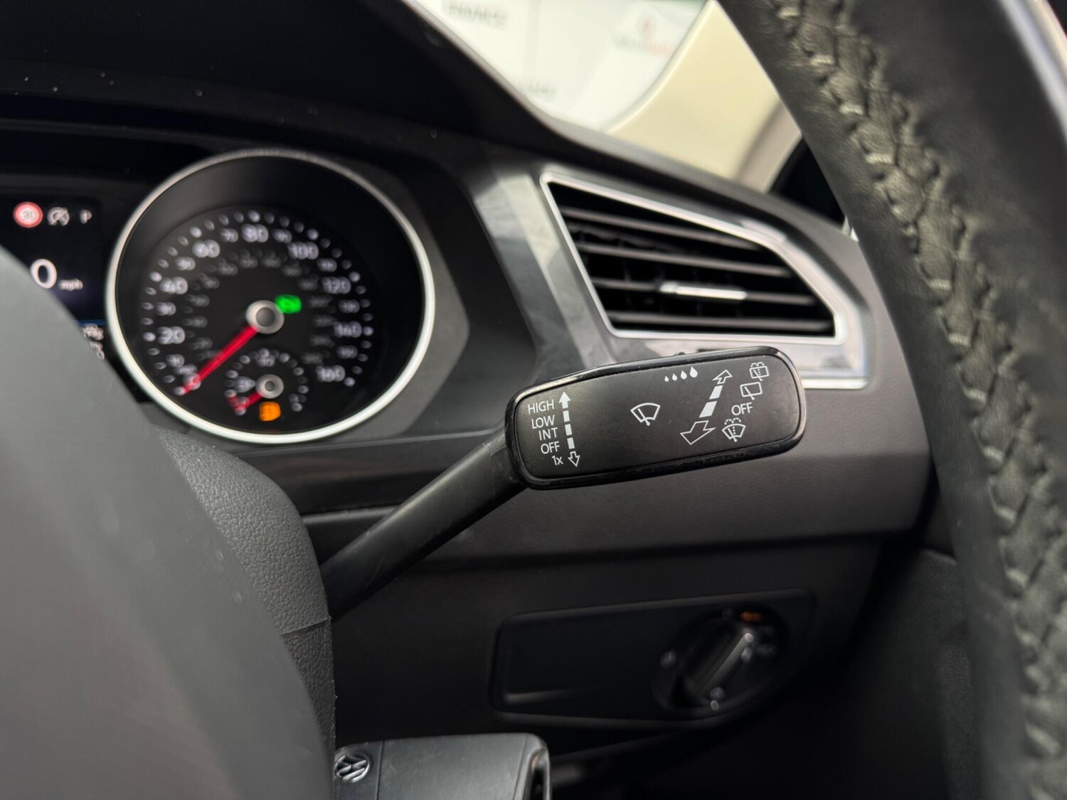 Used Volkswagen Tiguan 2020 for sale - 77838835: Photo 35