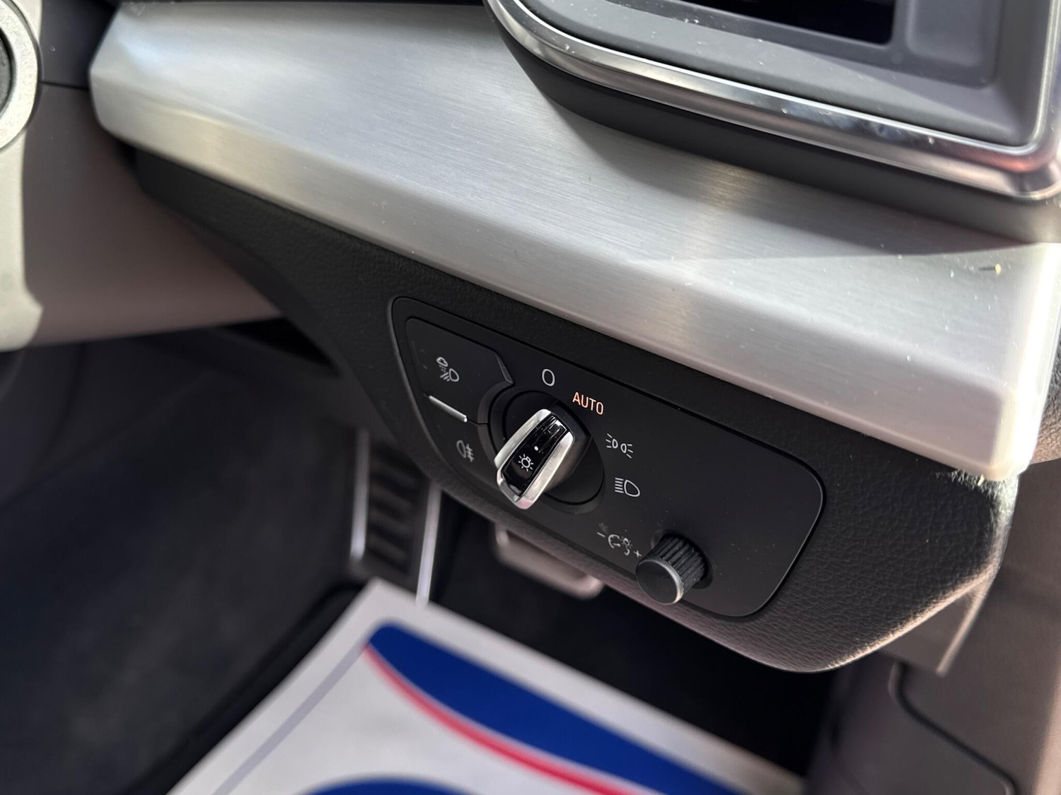 Used Audi Q5 2018 for sale - 77657630: Photo 65