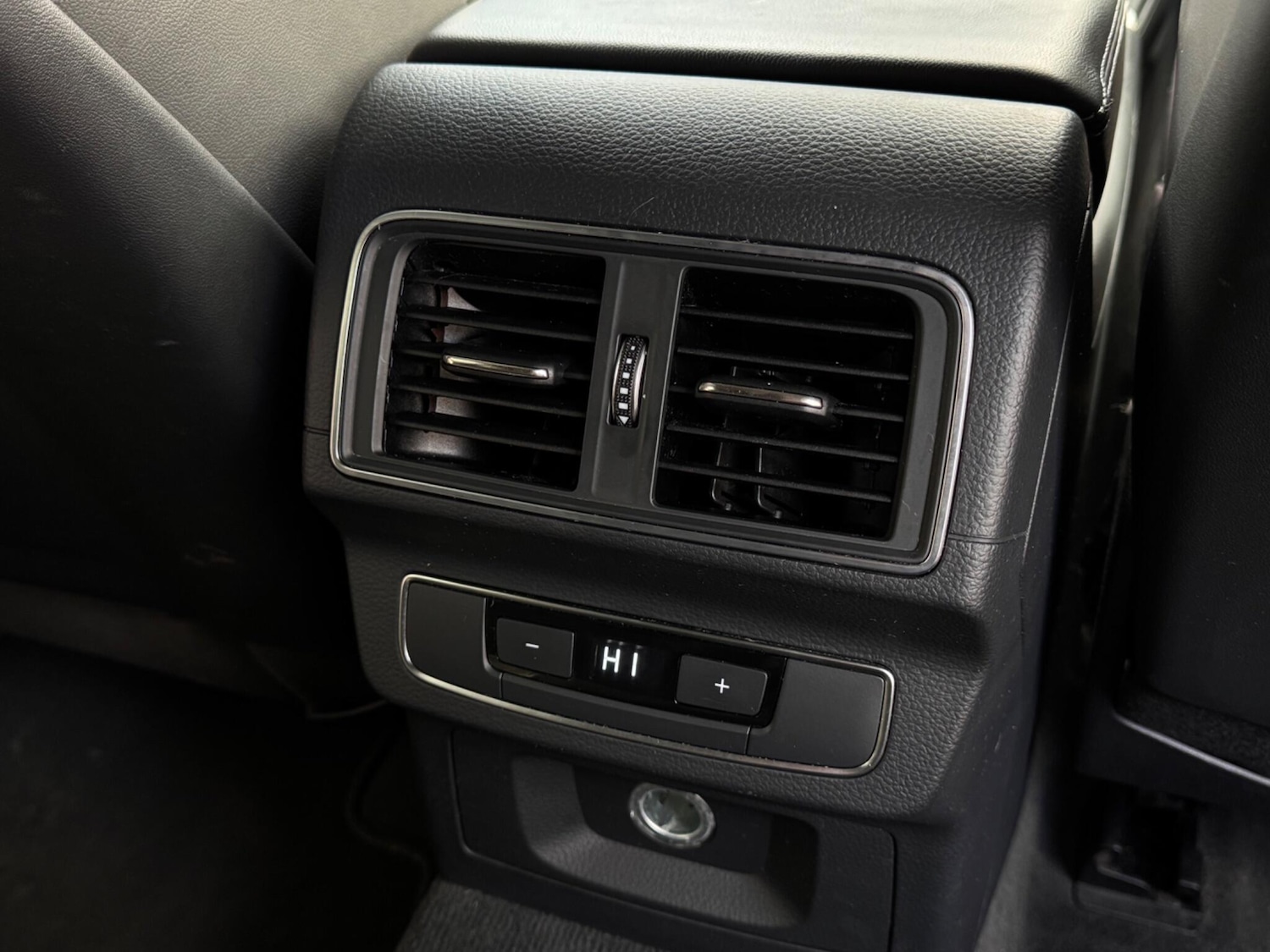 Used Audi Q5 2018 for sale - 77657630: Photo 67