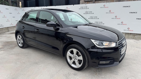Used Audi A1 2018 for sale - 76239200: Photo 2