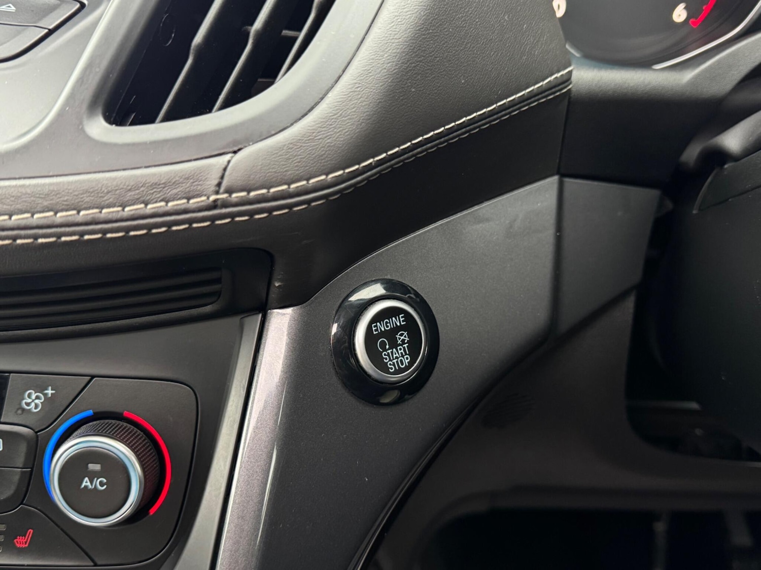 Used Ford Kuga 2017 for sale - 76457619: Photo 24