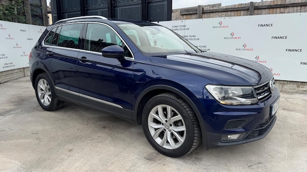 Used Volkswagen Tiguan 2017 for sale - 75729559: Photo 2
