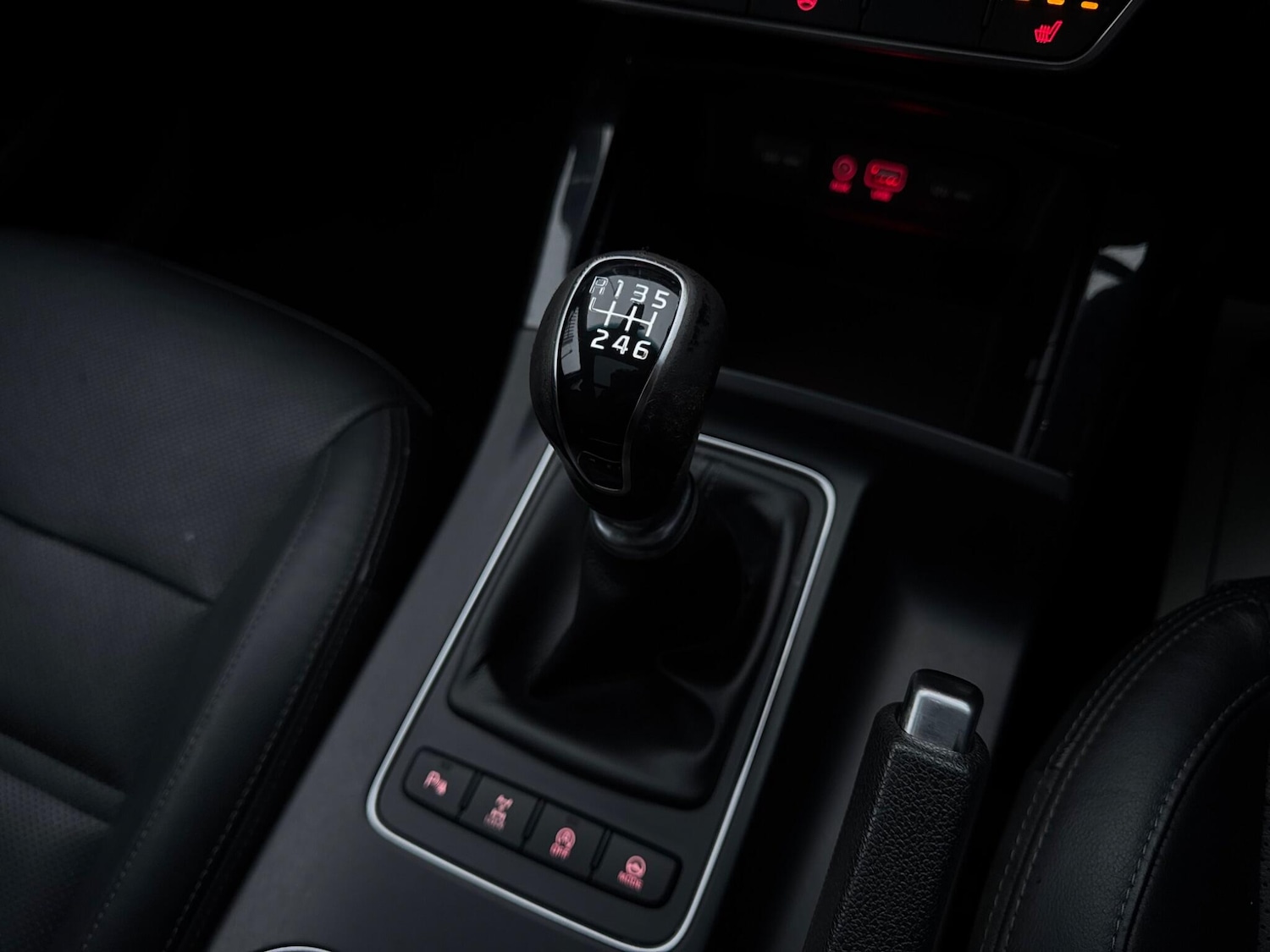 Used Kia Sorento 2016 for sale - 76423104: Photo 29