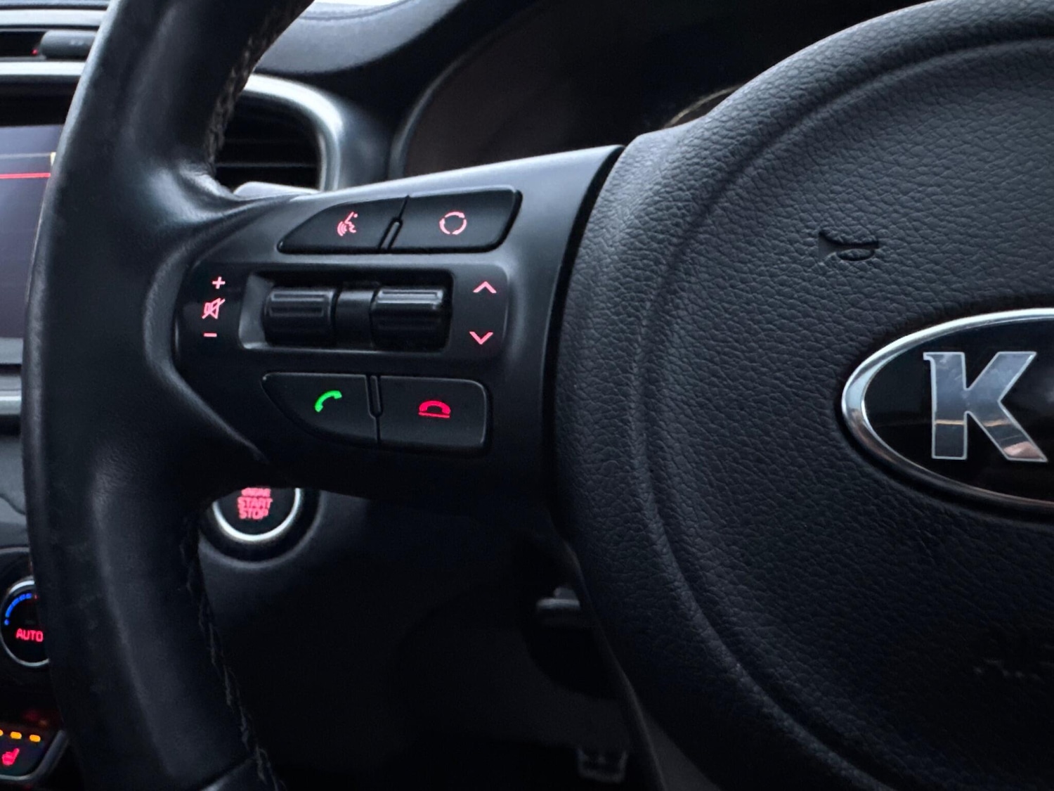 Used Kia Sorento 2016 for sale - 76423104: Photo 33