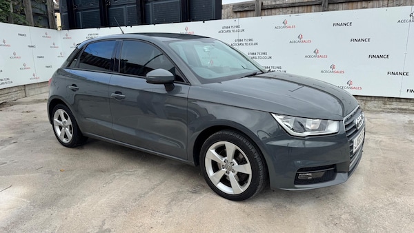 Used Audi A1 2016 for sale - 76190048: Photo 2