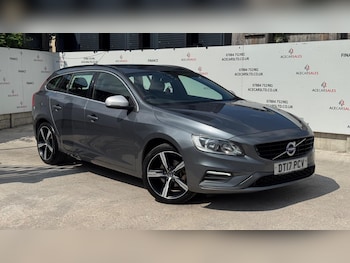 Used Volvo V60 2017 for sale - 79279216: Photo