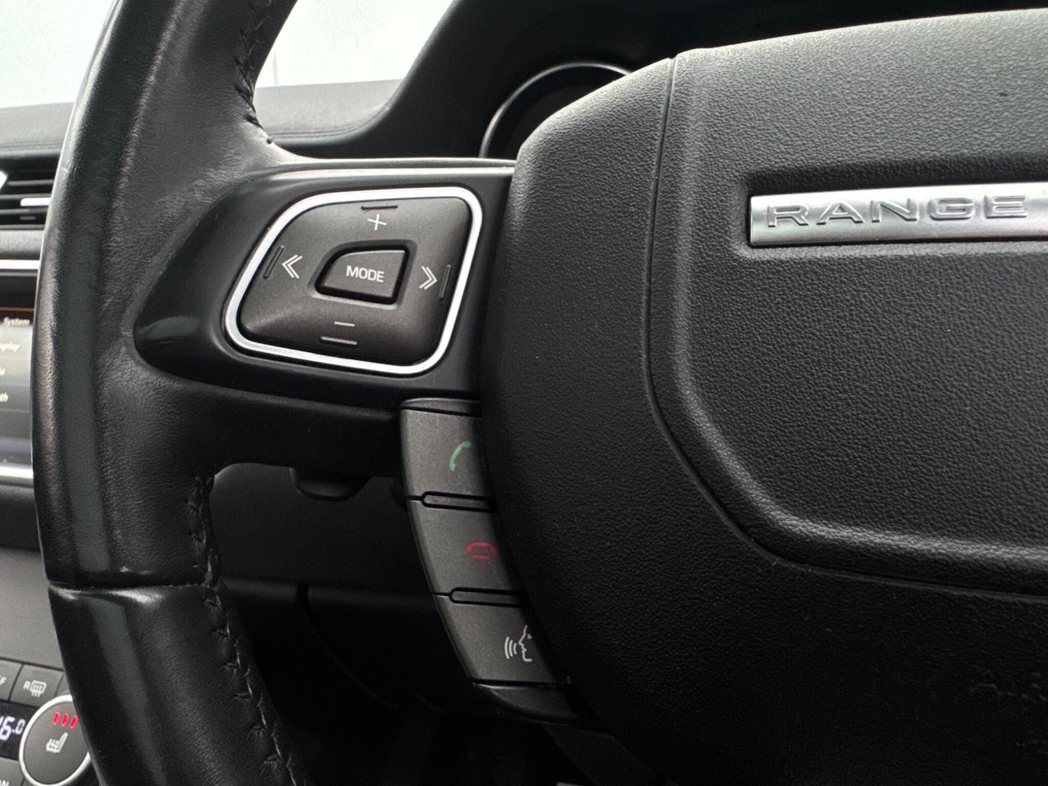 Used Land Rover Range Rover Evoque 2018 for sale - 76996734: Photo 31