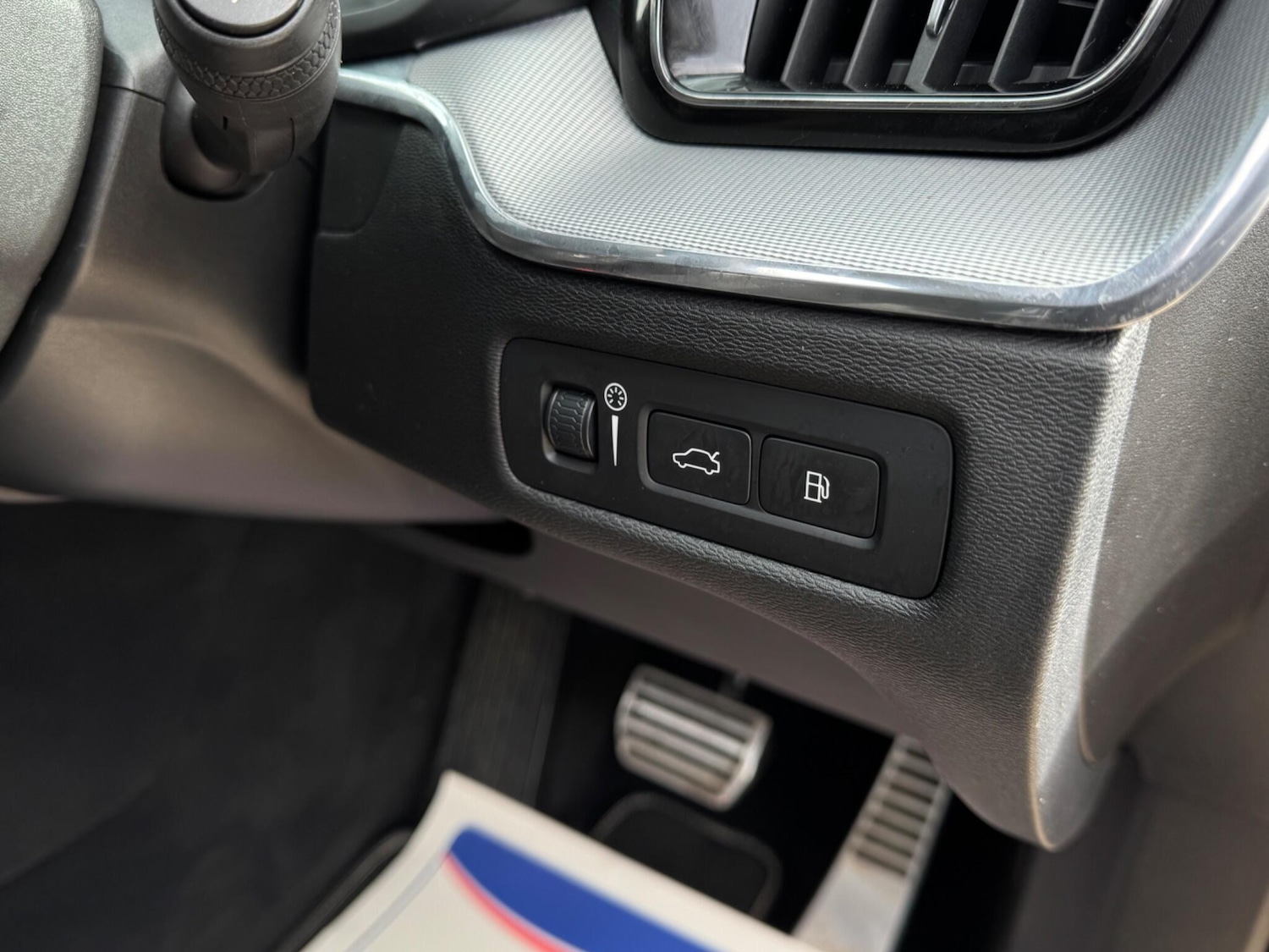 Used Volvo XC60 2018 for sale - 78073190: Photo 12