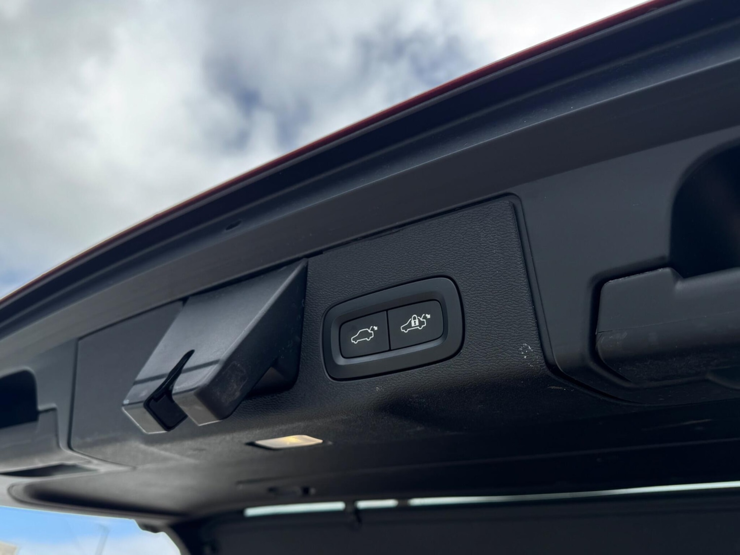 Used Volvo XC60 2018 for sale - 78073190: Photo 14