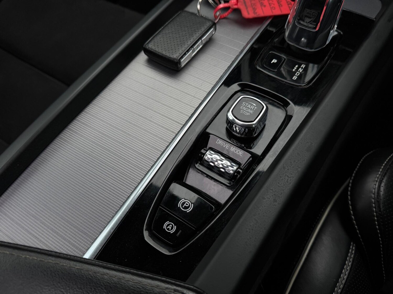 Used Volvo XC60 2018 for sale - 78073190: Photo 23