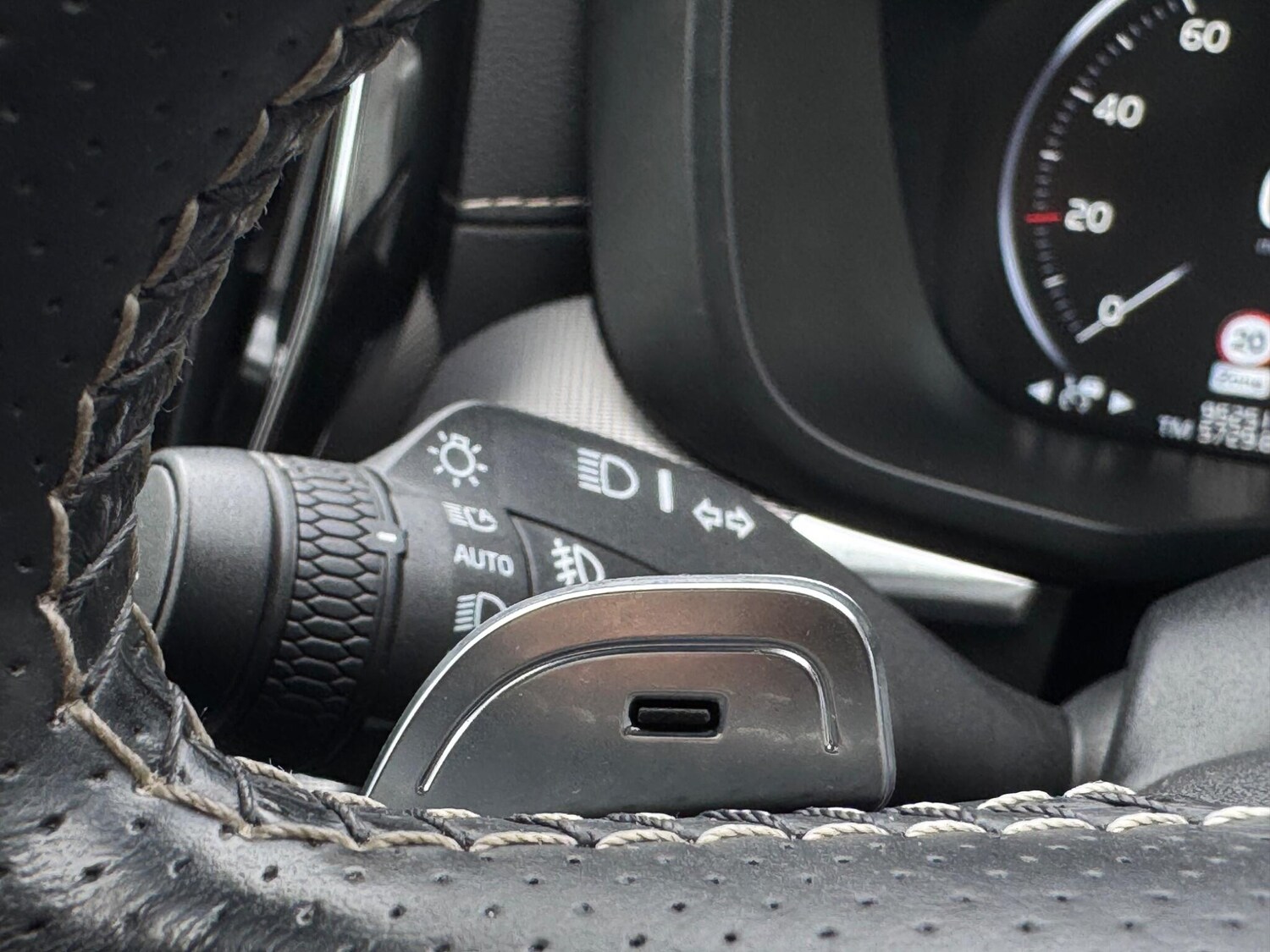 Used Volvo XC60 2018 for sale - 78073190: Photo 26