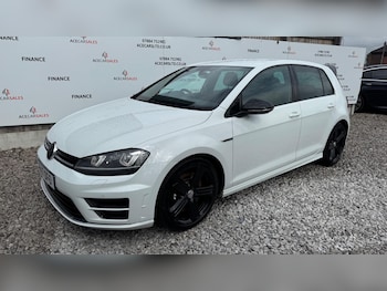 Used Volkswagen Golf 2017 for sale - 75708056: Photo