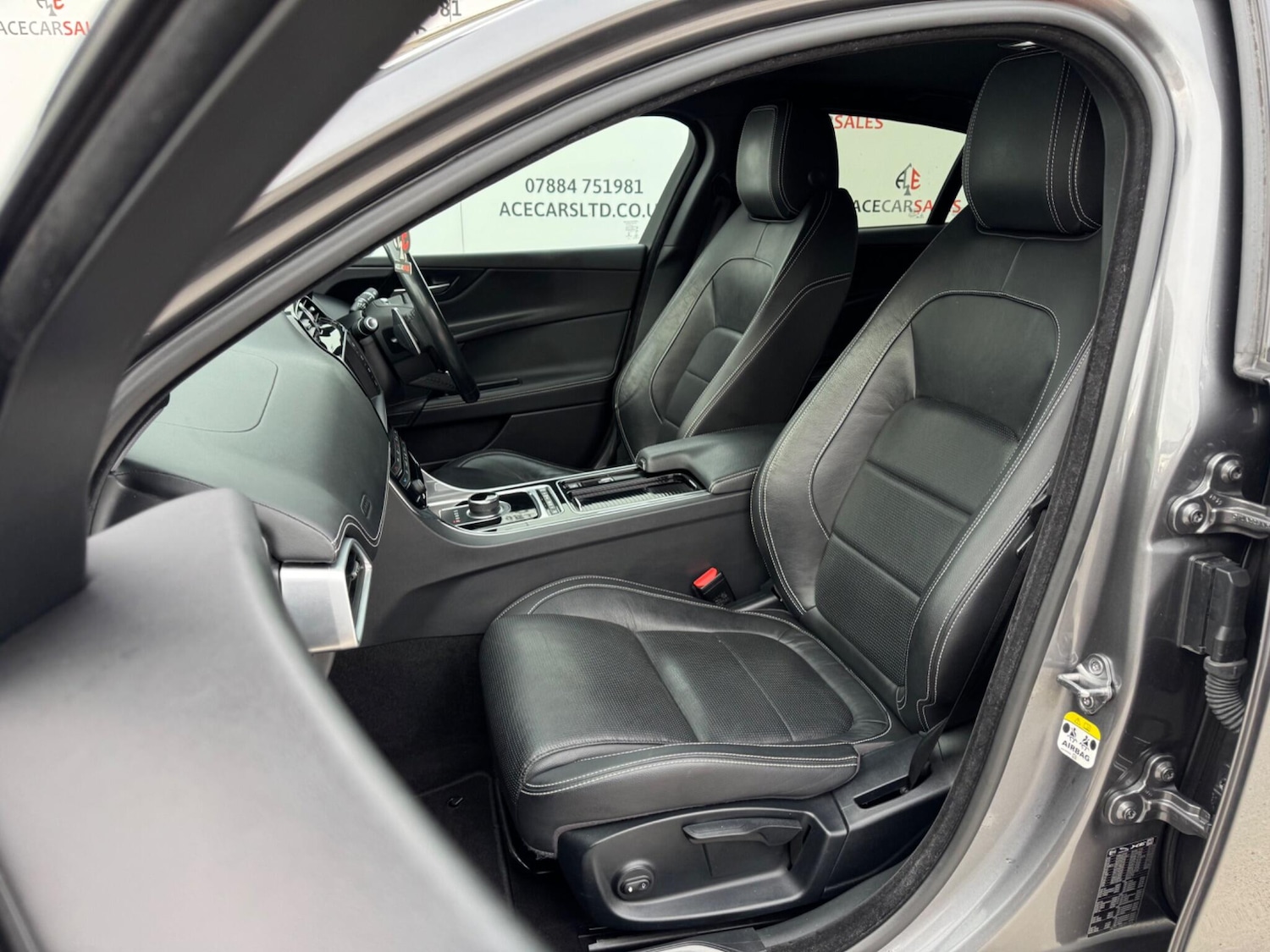 Used Jaguar XE 2018 for sale - 77993845: Photo 19