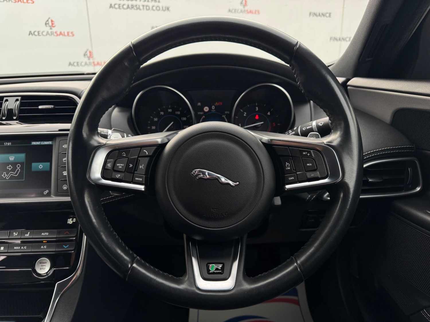 Used Jaguar XE 2018 for sale - 77993845: Photo 29