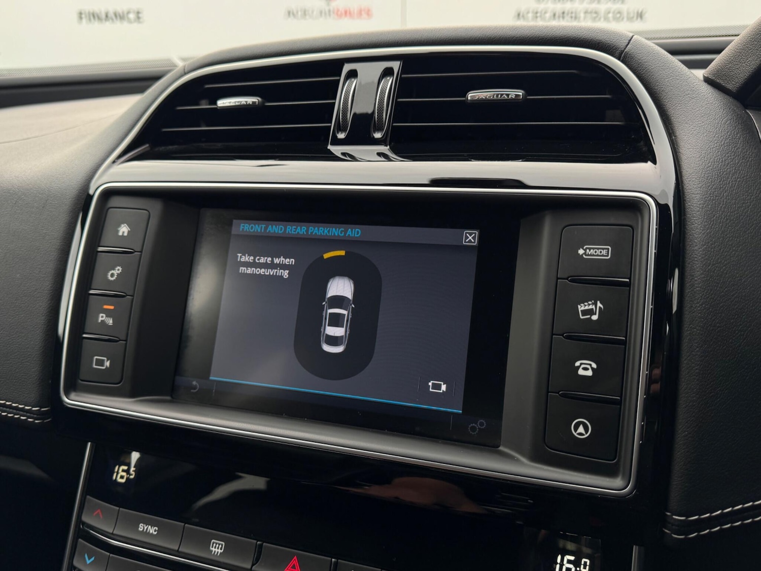 Used Jaguar XE 2018 for sale - 77993845: Photo 40