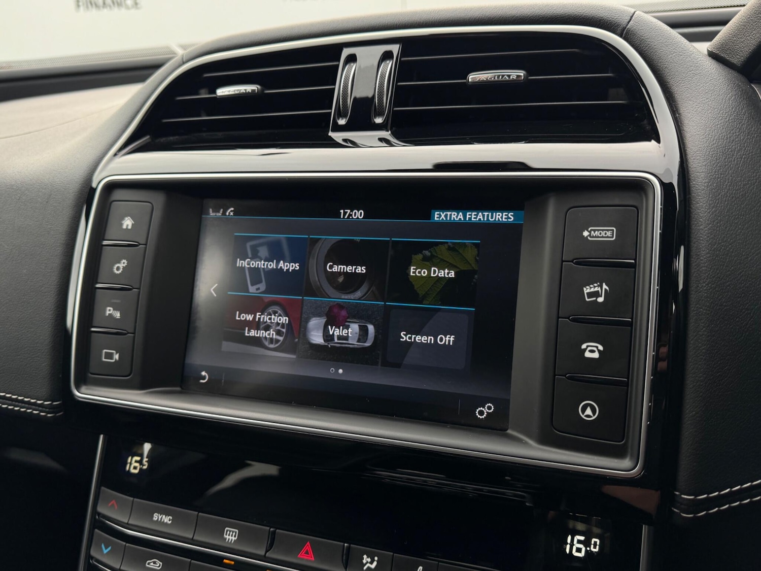 Used Jaguar XE 2018 for sale - 77993845: Photo 46