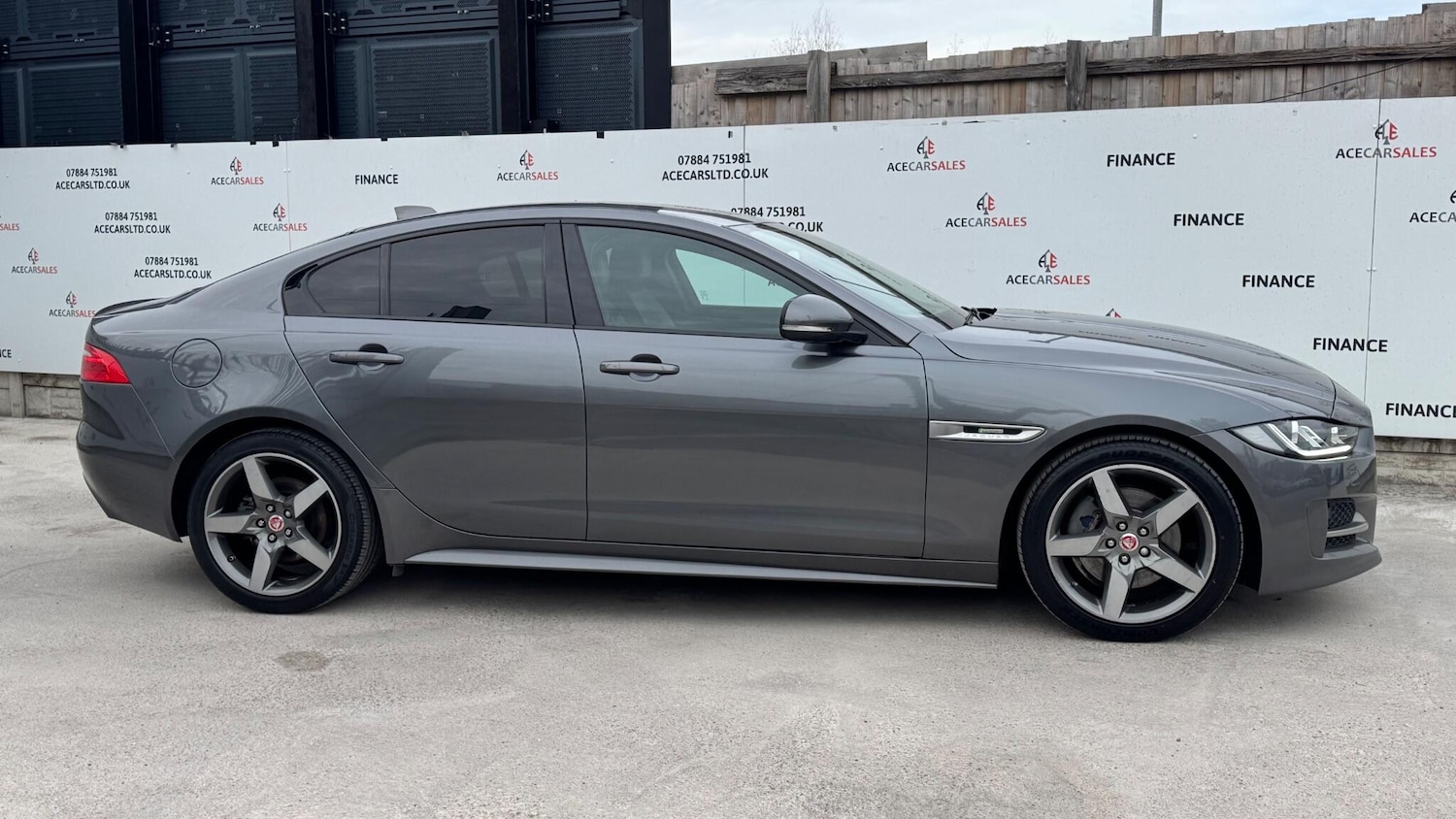 Used Jaguar XE 2018 for sale - 77993845: Photo 9