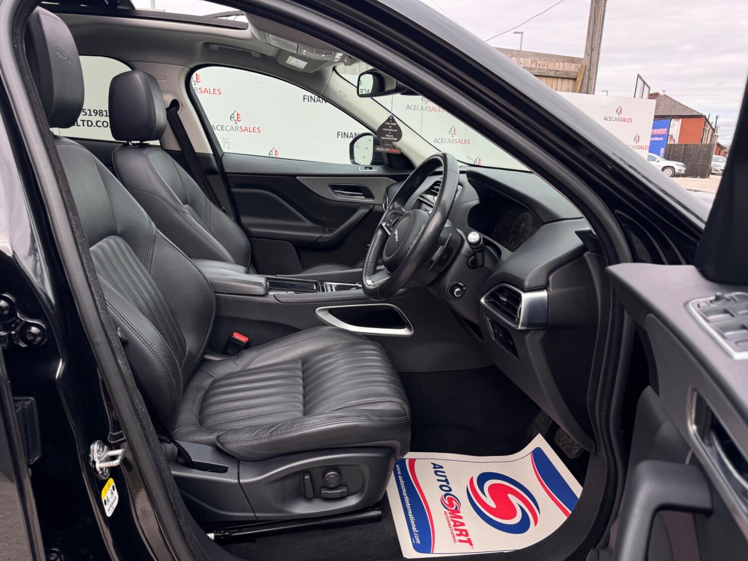 Used Jaguar F-Pace 2018 for sale - 78034259: Photo 11