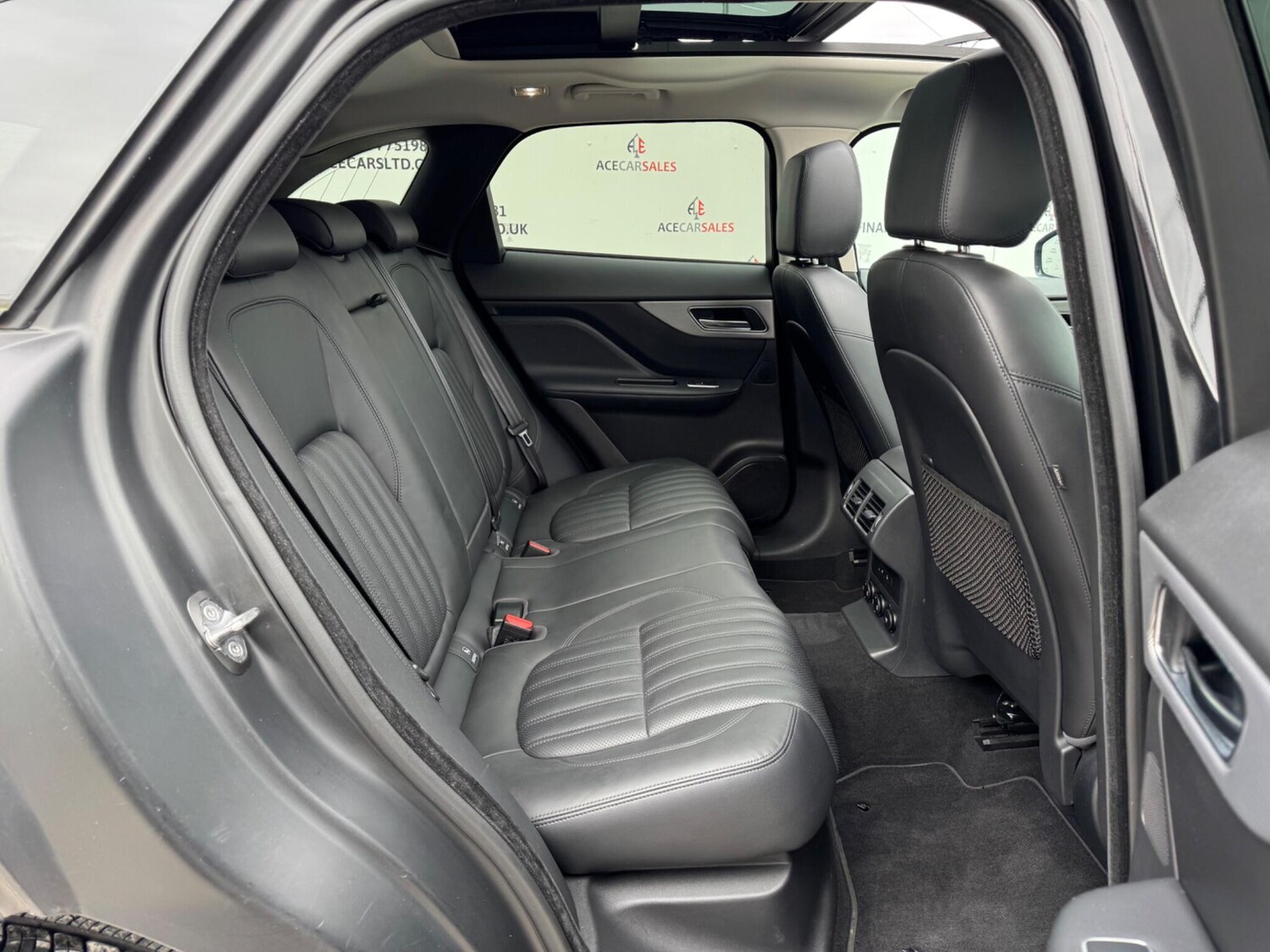 Used Jaguar F-Pace 2018 for sale - 78034259: Photo 14