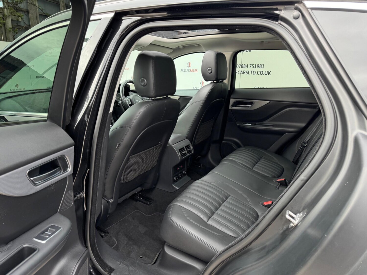 Used Jaguar F-Pace 2018 for sale - 78034259: Photo 15