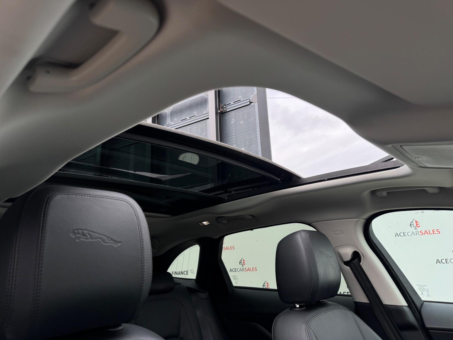 Used Jaguar F-Pace 2018 for sale - 78034259: Photo 78