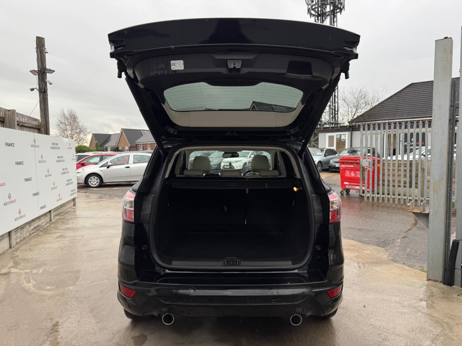 Used Ford Kuga 2017 for sale - 77290571: Photo 92