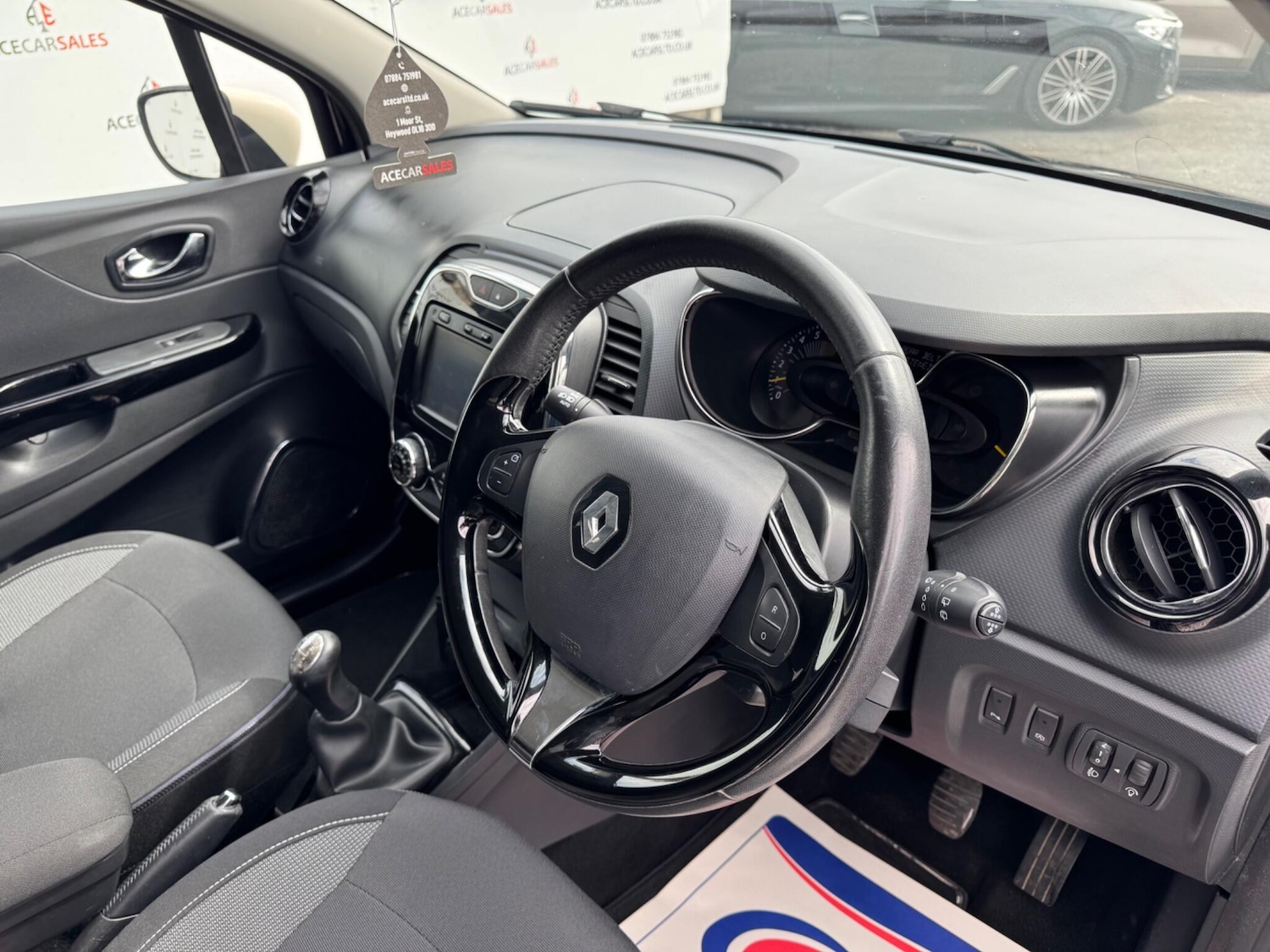 Used Renault Captur 2015 for sale - 77538404: Photo 10