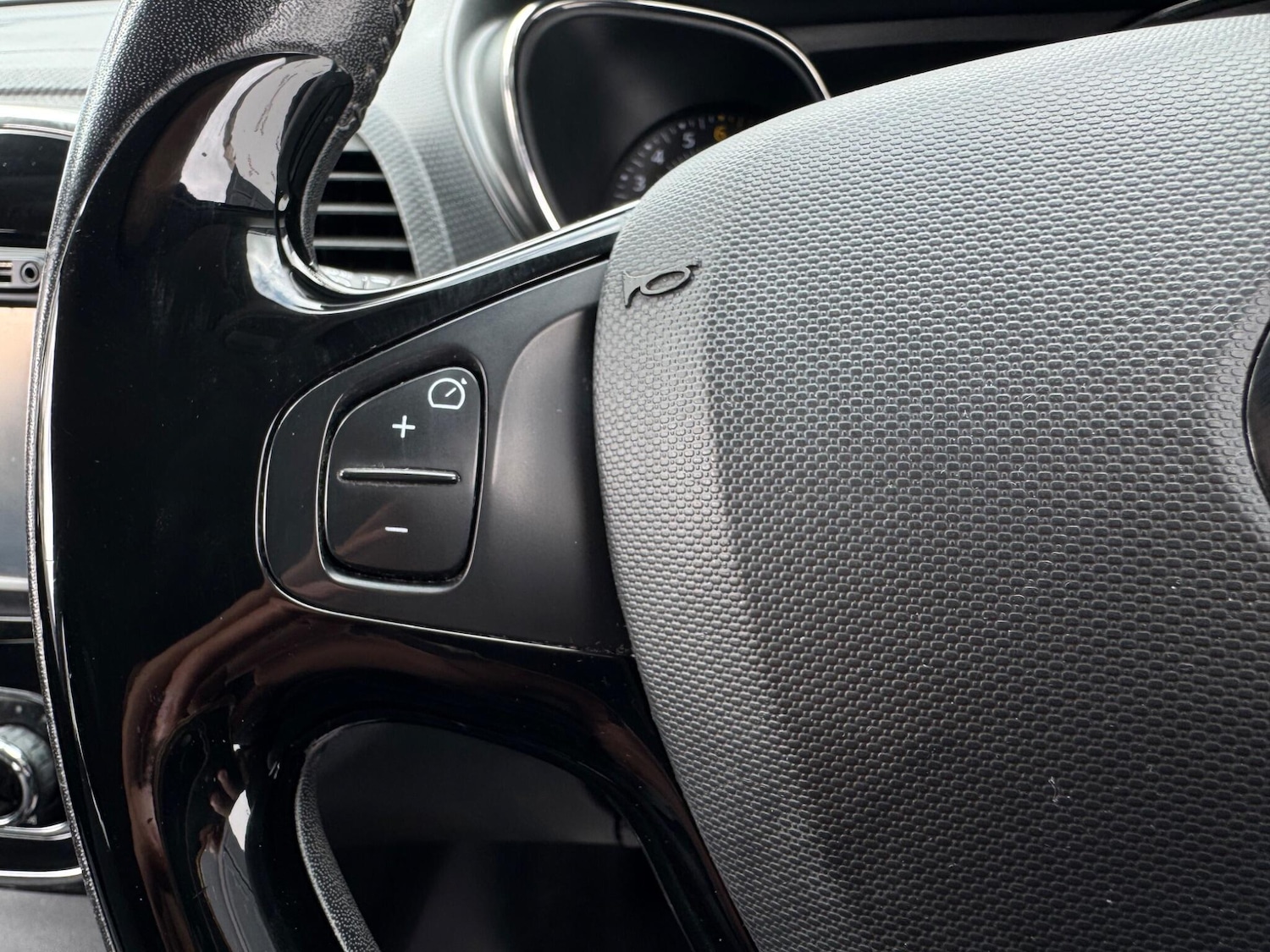 Used Renault Captur 2015 for sale - 77538404: Photo 30