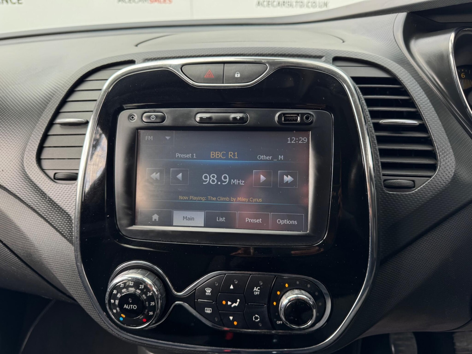 Used Renault Captur 2015 for sale - 77538404: Photo 41