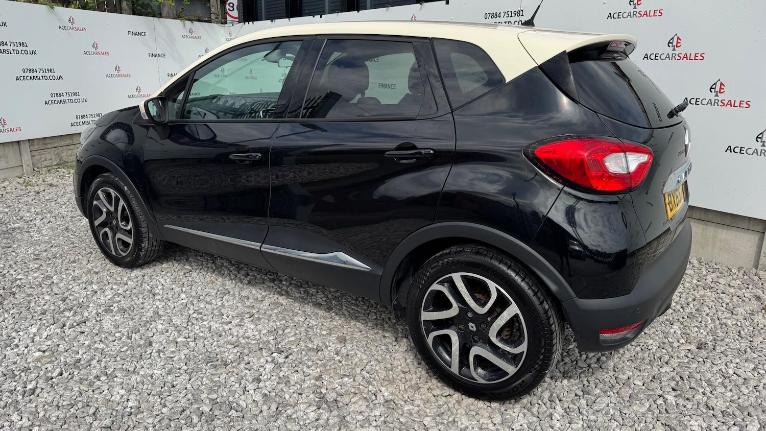 Used Renault Captur 2015 for sale - 77538404: Photo 6