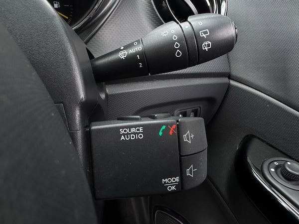 Used Renault Captur 2015 for sale - 75677523: Photo 33