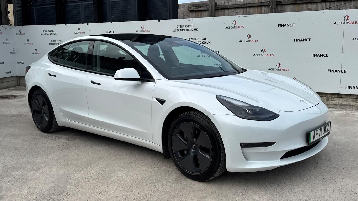 Used Tesla Model 3 2021 for sale - 78099808: Photo 2