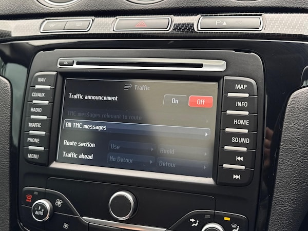 Used Ford S-Max 2013 for sale - 76240096: Photo 43