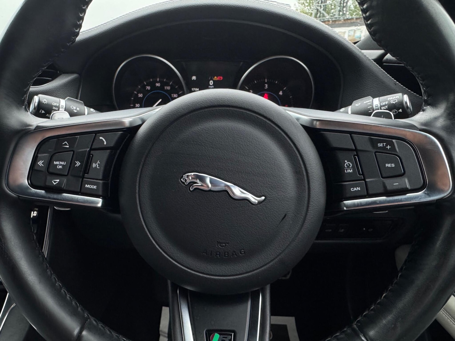Used Jaguar XF 2018 for sale - 76166653: Photo 15