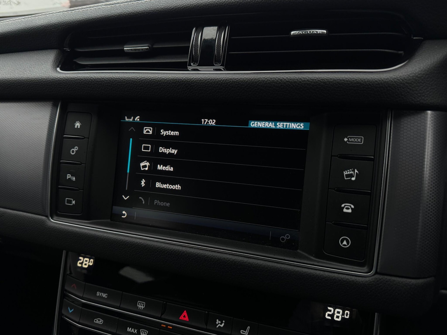 Used Jaguar XF 2018 for sale - 76166653: Photo 24